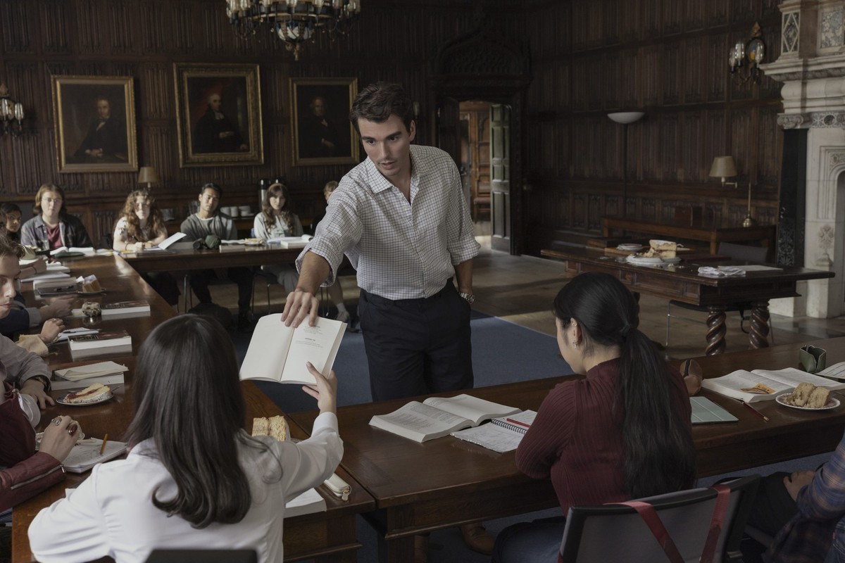 My Oxford Year. Corey Mylchreest as Jamie in My Oxford Year. Cr. Chris Baker/Netflix ©2024