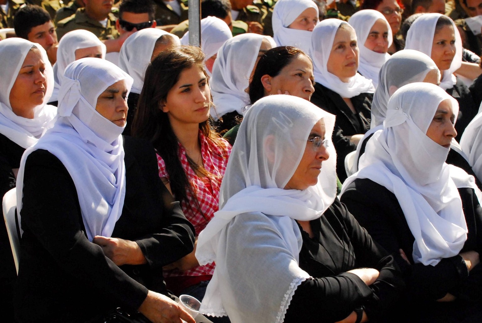 Israeli Druze Religion MAJDAL SHAMS - SEPTEMBER 03: Druze women from Majdal Shams,Israel on September 03 2009.The number of Druze people worldwide exceeds one million, with the vast majority residing  ...