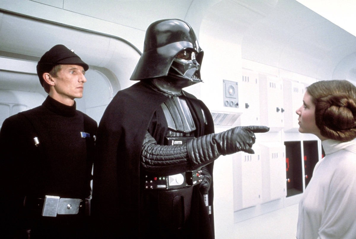 David Prowse &amp; Carrie Fisher Characters: Darth Vader, Princess Leia Organa Film: Star Wars Star Wars: Episode Iv - A New Hope USA 1977 / Neuer Titel Auch: Star Wars: Episode Iv Eine Neue Hoffnung  ...