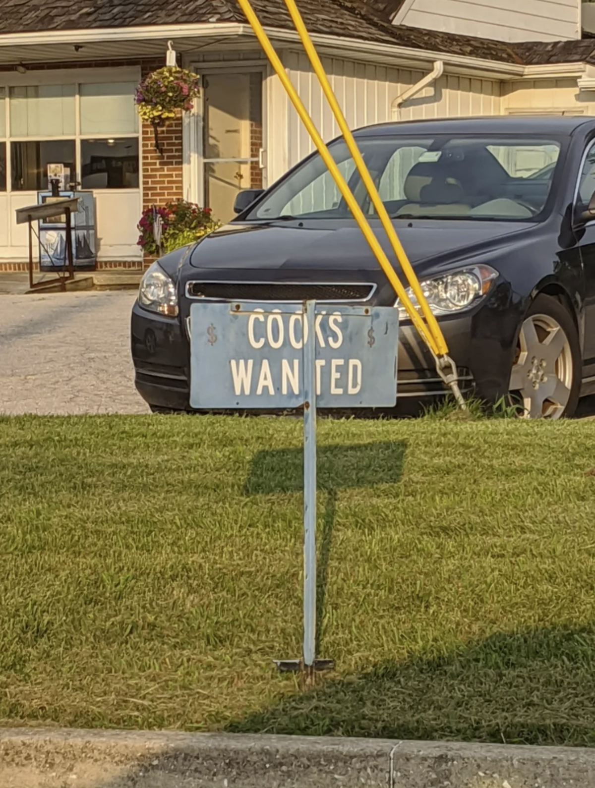 Schlecht platziertes Schild