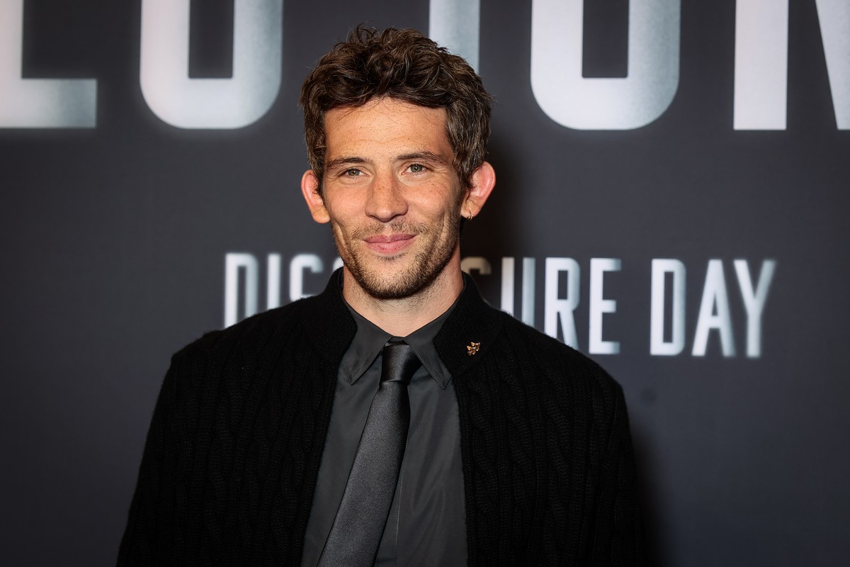 British actor Josh O'Connor poses upon arrival for the premiere of the film "Disclosure Day" at the Grand Rex in Paris, Tuesday, June 2, 2026. (AP Photo/Thomas Padilla)
Josh O'Conn ...