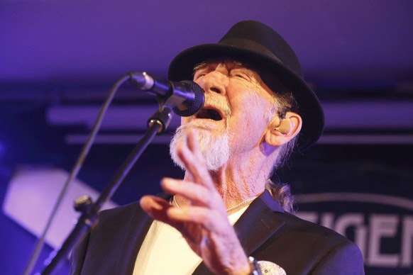 Brian AUGER Anthology-Tour 2018 Back To The Beginning Wien, Reigen, 25.10.2018 Alex Ligertwood Wien Austria *** Brian AUGER Anthology Tour 2018 Back To The Beginning Wien Reigen 25 10 2018 Alex Ligert ...