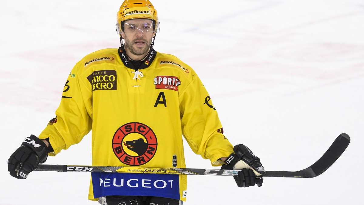 Le Top scorer bernois Andrew Ebbett, lors de la rencontre du championnat suisse de hockey sur glace de National League entre le Lausanne Hockey Club, LHC, et le SC Bern ce mardi 23 janvier 2018 a la p ...