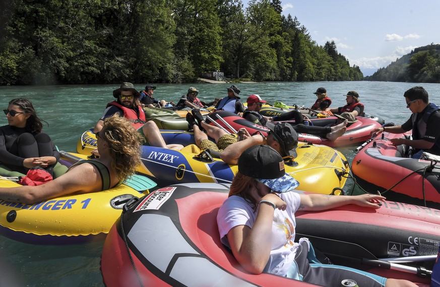 Bier frei auf dem Gummiboot – Bund will Promillegrenze aufheben