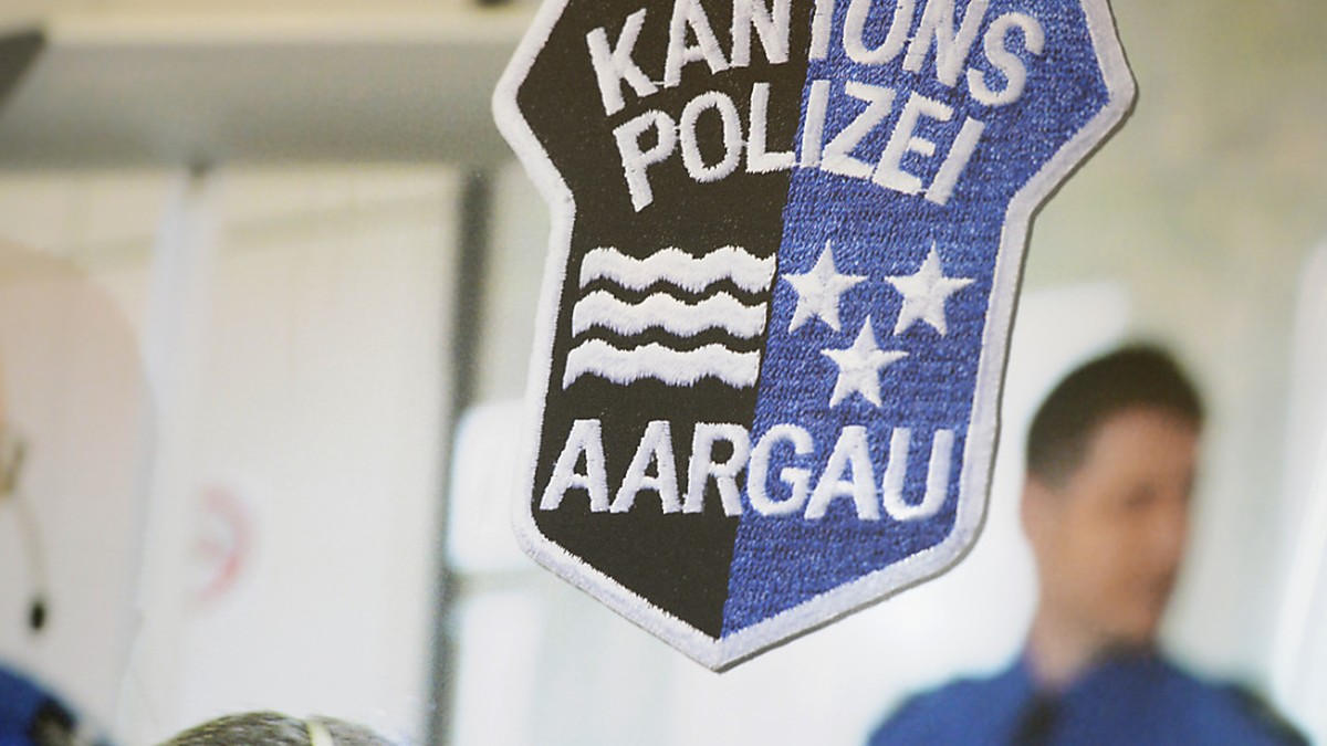 Polizei-Grosseinsatz-in-Neuenhof-AG-Hintergr-nde-unklar
