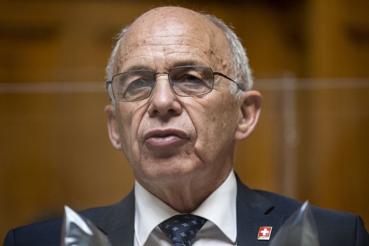 Bundesrat Ueli Maurer spricht zur Grossen Kammer an der Sondersession des Nationalrats, am Montag, 3. Mai 2021 in Bern. (KEYSTONE/Alessandro della Valle)