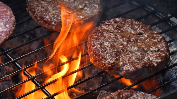 hamburger burger patty patties beef rindfleisch fleisch grill grillieren barbecue essen food kochen