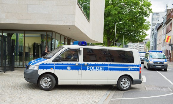 Die Verdächtigen werden im Mai 2015 dem Richter vorgeführt.