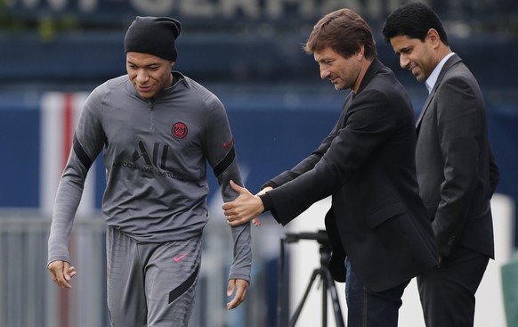 Mbappé erhält im Training hohen Besuch.