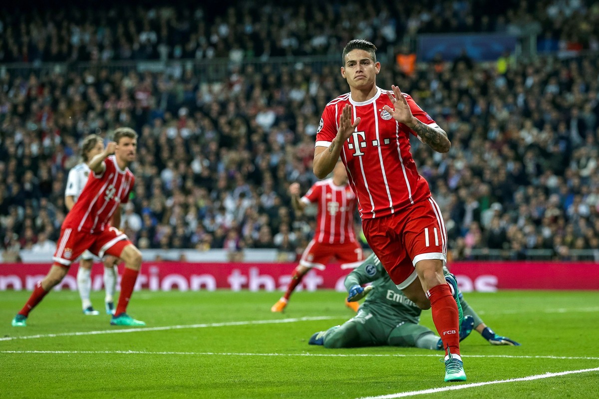 epa06705386 Bayern Munich's James Rodriguez celebrates after scoring the 2-2 goal during the UEFA Champions League semi finals second leg match between Real Madrid and Bayern Munich at Santiago B ...