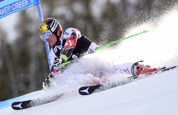 Hirscher dominiert den Riesenslalom.