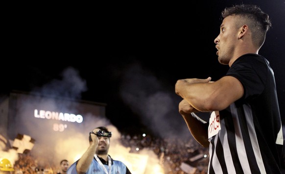 epa05545027 Partizan Belgrade&#039;s Leonardo celebrates after scoring the winning goal during the Serbian SuperLiga soccer match between Partizan and Red Star in Belgrade, Serbia, 17 September 2016.  ...