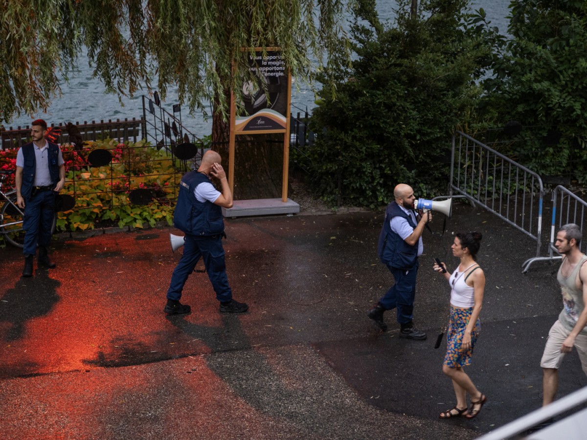 Les espaces extérieurs du Montreux Jazz Festival avaient dû être évacués par précaution, en raison d'un orage, jeudi soir, durant un peu plus d'une heure.
