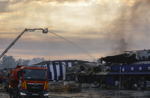 epa13151454 Rescuers work at the site of a Russian missile strike on a shopping center in Kyiv, Ukraine, 05 August 2026, amid the Russian invasion. At least 17 people were killed, and more than 40 oth ...