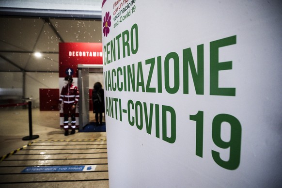 epa09057131 A view of the new center for vaccination against COVID-19 that was inaugurated at Termini station in Rome, Italy, 06 March 2021. EPA/ANGELO CARCONI