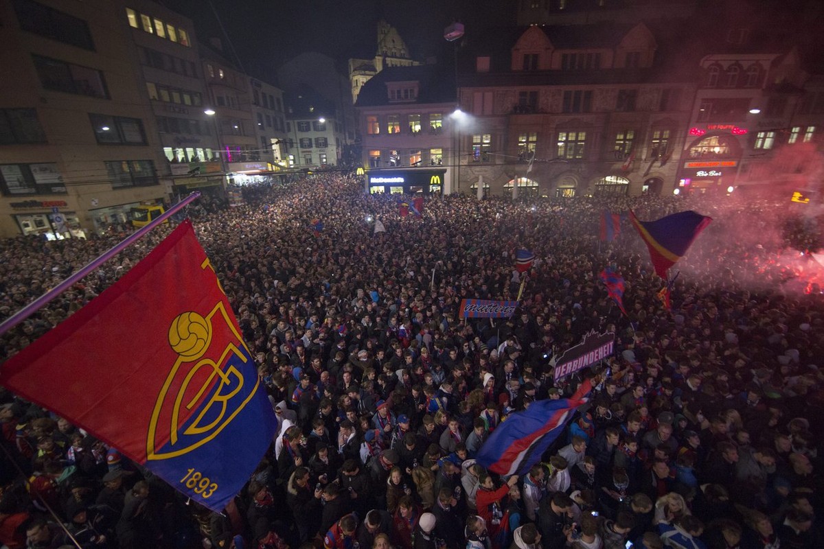 Many fans and supporters of Switzerland's soccer club FC Basel waiting for the team to celebrate their soccer team championship title on the balcony of the Casino at the Barfuesser Square in Base ...