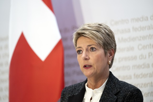 Bundesraetin Karin Keller-Sutter spricht an einer Medienkonferenz zum Voranschlag 2024 mit integriertem Aufgaben- und Finanzplan 2025 - 2027, am Mittwoch, 15. Februar 2023, im Medienzentrum Bundeshaus ...