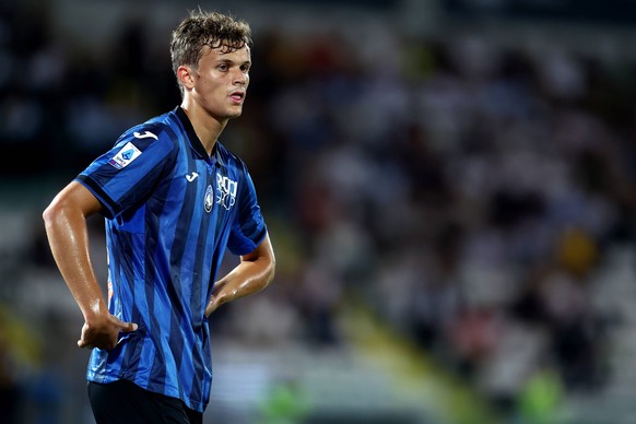 Juventus Fc vs Atalanta Bc Giorgio Scalvini of Atalanta Bc looks on during the pre-season friendly match beetween Juventus Fc and Atalanta Bc at Orogel Stadium on August 12, 2023 in Cesena, Italy . Ce ...