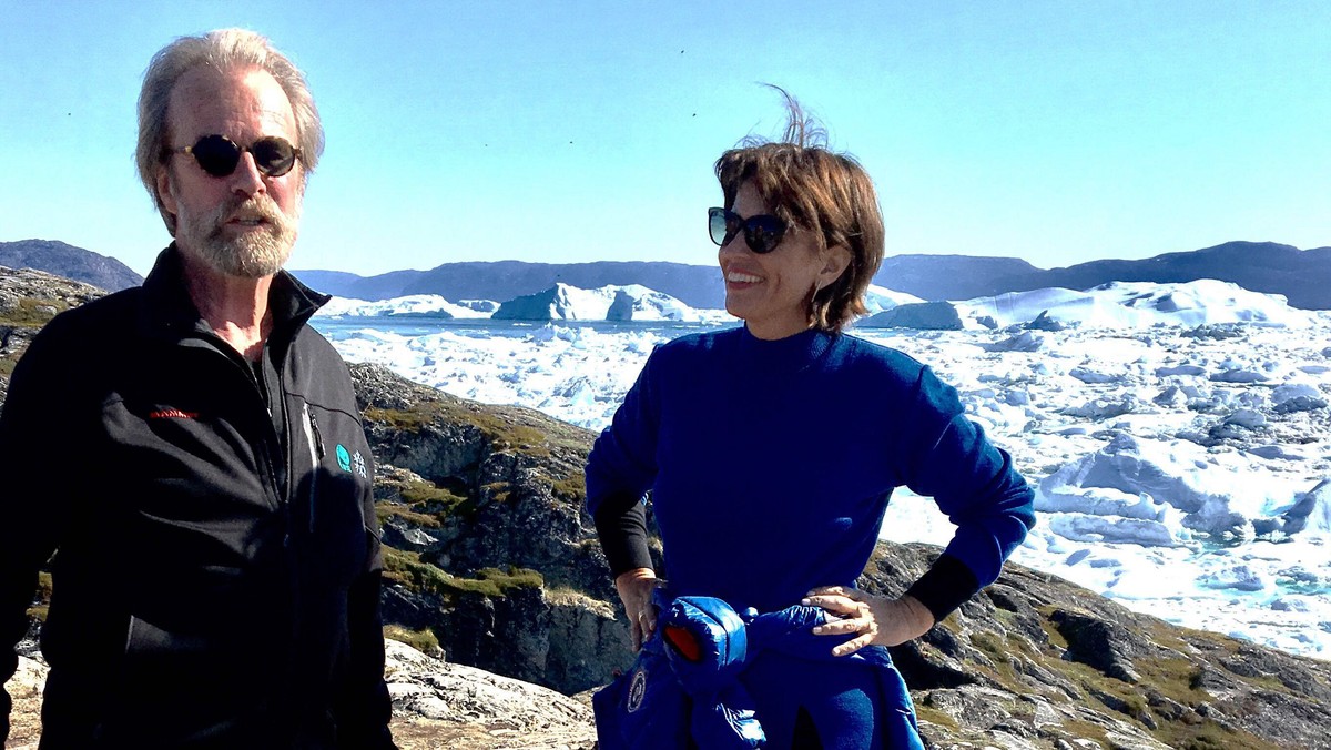 ARCHIVBILD ZUM TOD VON KONRAD STEFFEN, AM MONTAG, 10. AUGUST 2020 - HANDOUT - Bundespraesidentin Doris Leuthard, rechts, spricht mit dem Direktor des WSL Konrad Steffen am Dienstag, 8. August 2017 bei ...