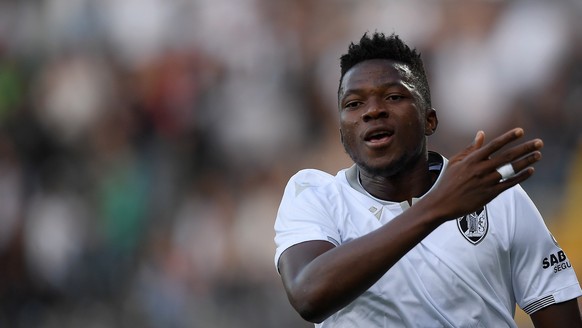 epa07752443 Vitoria de Guimaraes&#039;s E. Tapsoba celebrates after scoring a goal against Jeunesse Esch during their UEFA Europe League second qualifying round second leg soccer match, at Dom Afonso  ...