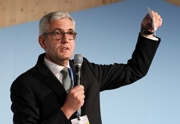 epa06328612 CEO of ABB Ulrich Spiesshofer speaks during a discussion at the UN Climate Change Conference COP23 in Bonn, Germany, 14 November 2017. The 23rd session of the United Nations Framework Conv ...