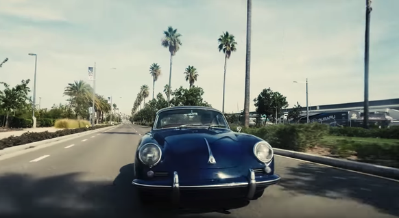 Von hinten nach vorne – <strong>Platz 15 – 1964er Porsche 356C</strong>: Guy Newmark aus Kalifornien erhielt Mitte der Sechzigerjahre seinen 1964er Porsche 356C von seinem Vater als Abschl ...