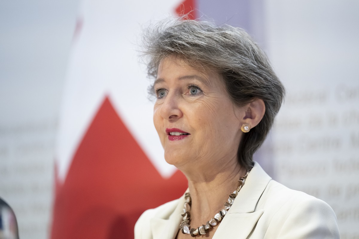 Bundesraetin Simonetta Sommaruga, spricht an einer Medienkonferenz zum Thema Energie : Lancierung der Sparkampagne, am Mittwoch, 31. August 2022, im Medienzentrum Bundeshaus in Bern. (KEYSTONE/Anthony ...