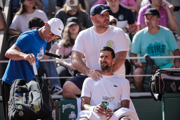 epa12987444 Novak Djokovic of Serbia during a training session on Philippe Chatrier court ahead of the French Open Grand Slam tennis tournament at Roland Garros in Paris, France, 23 May 2026. EPA/CHRI ...