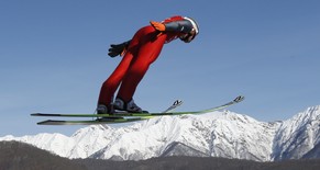 Kamil Stoch ist in einer beeindruckenden Verfassung und scheint nur schwer zu schlagen zu sein.