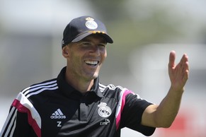 Zinédine Zidane kann seine Arbeit bei Real Madrids Reserve-Team wieder aufnehmen.