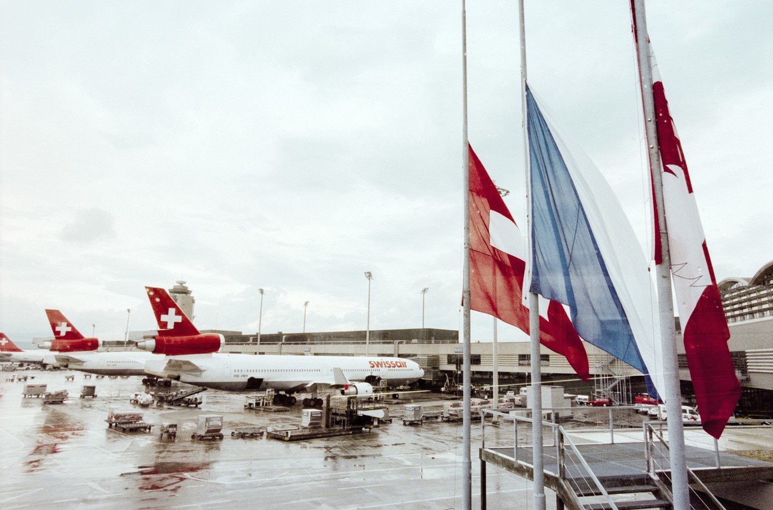 In response to the crash of Swissiair Flight 111, the flags at Zurich-Kloten airport are at half-mast on 3 September 1998. The plane crashed into the Atlantic off Peggys Cove, Canada, on September 2,  ...