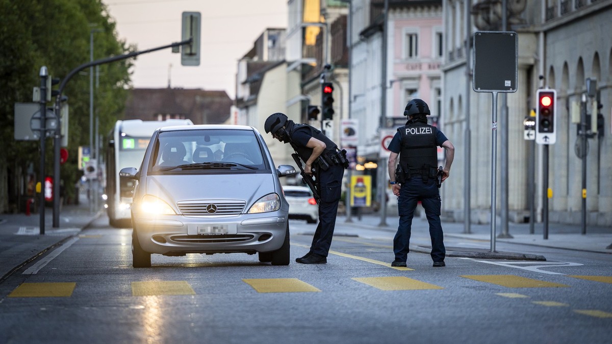 Fusillade à Aarau: une vaste chasse à l'homme toujours en cours