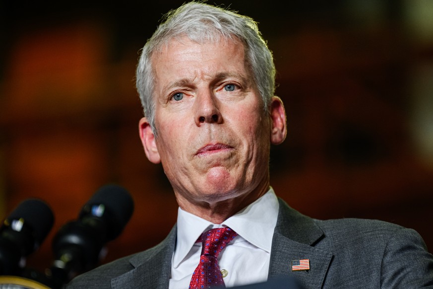 Energy Secretary Chris Wright speaks ahead of Vice President JD Vance's speech at the Cleveland Cliffs Middletown Works, Friday, Aug. 21, 2026, in Middletown, Ohio. (AP Photo/Jon Cherry)
JD Vance
