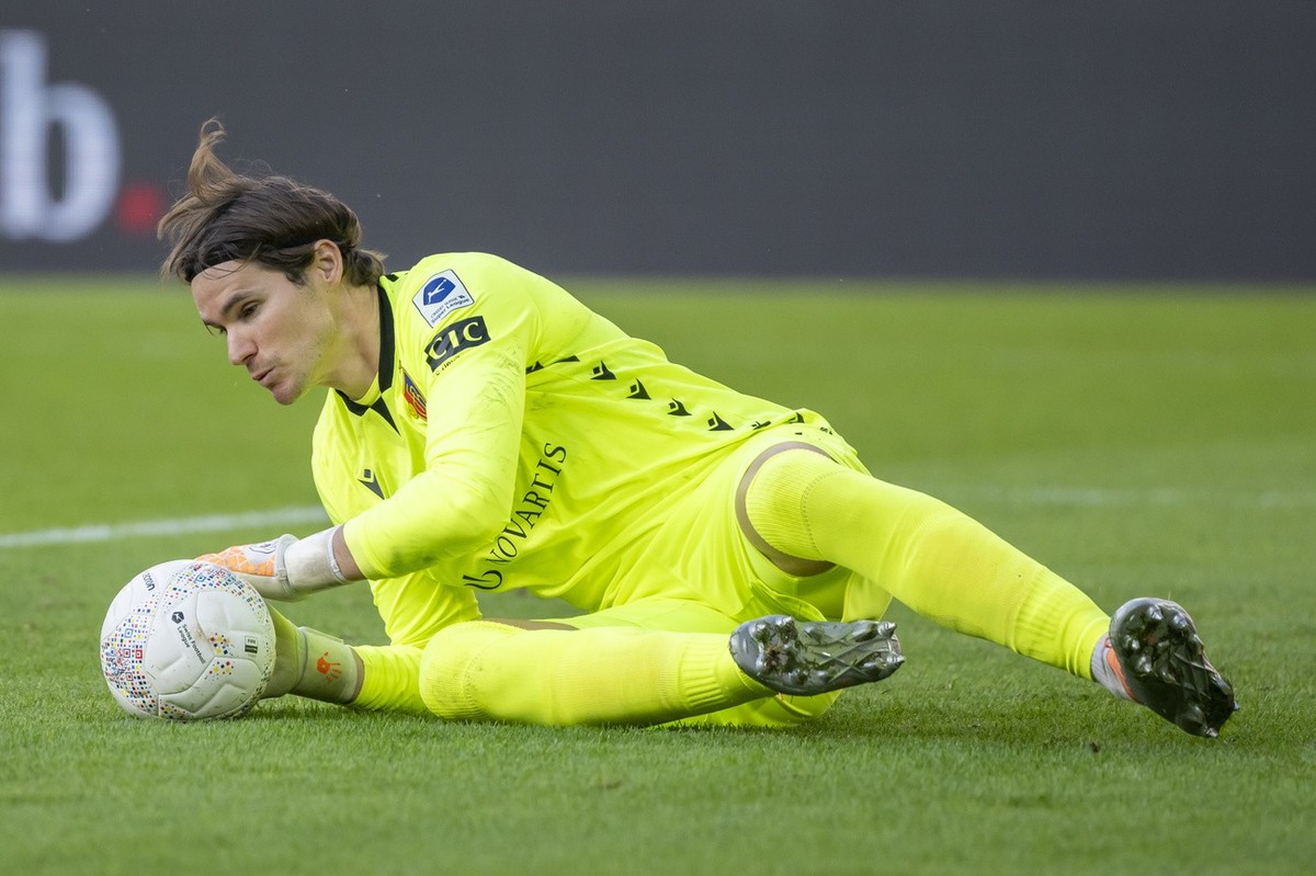 Torhueter Marwin Hitz (FCB) im Fussball Meisterschaftsspiel der Regular Season der Swiss Super League zwischen dem FC Basel 1893 und dem FC St. Gallen 1879 im Stadion St. Jakob-Park in Basel, am Sonnt ...