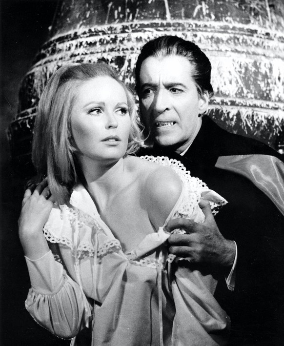 DRACULA IS TAKEN FROM THE GRAVE BR 1968 DRACULA IS TAKEN FROM THE GRAVE BR 1968 VERONICA CARLSON, CHRISTOPHER LEE Date: 1968. For editorial use only in conjunction with the promotion of the film...