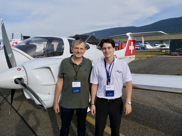 Flugzeug Nati-Gruss Grenchen