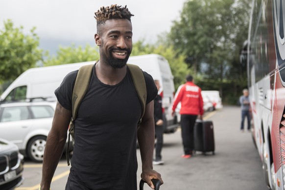 Johan Djourou bei der Ankunft im Hotel Panorama Resort und Spa, aufgenommen am Montag, 29. August 2016, in Feusisberg. Am 6. September trifft die Schweizer Fussballnationalmannschaft im WM Qualifikati ...