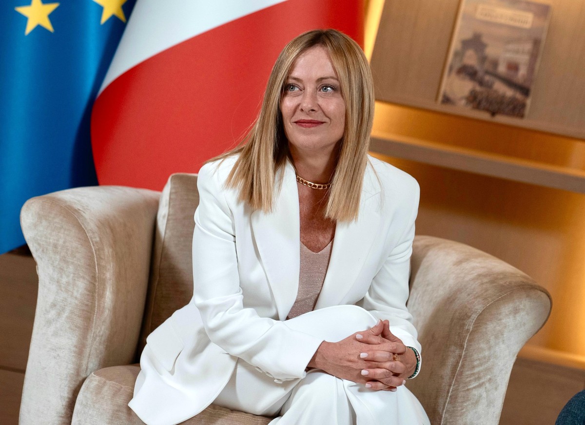 epa12285051 A handout photo made available by Chigi Palace (Palazzo Chigi) Press Office shows Italian Prime Minister Giorgia Meloni during a meeting with Serbian President Aleksandar Vucic (not pictur ...