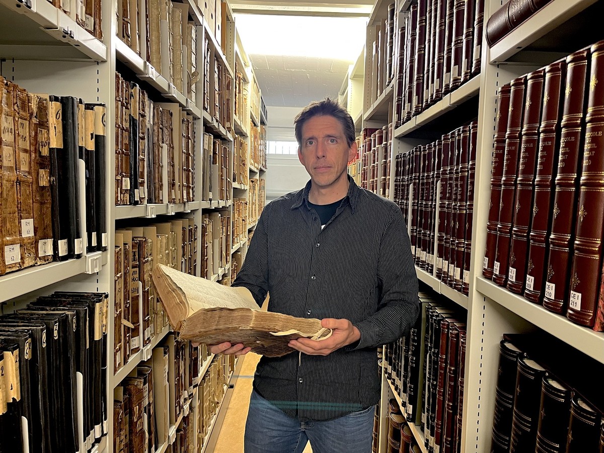 Je suis allé aux archives de l'Etat de Fribourg pour savoir si une de mes possibles ancêtres a été accusée de sorcellerie.
