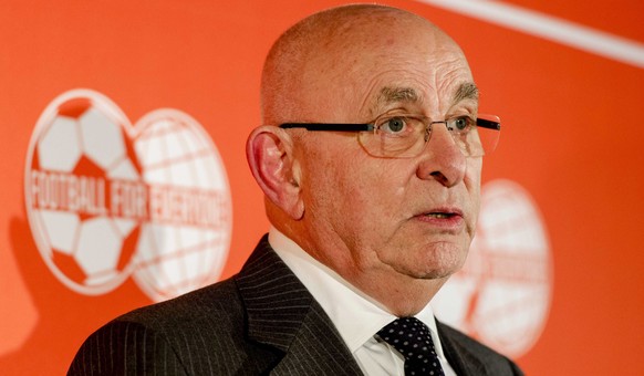 epa04644840 Chairman of the Royal Dutch Soccer Association (KNVB) Michael van Praag holds a press conference in Zeist, The Netherlands, 02 March 2015, where he gives an explanation on his campaign and ...