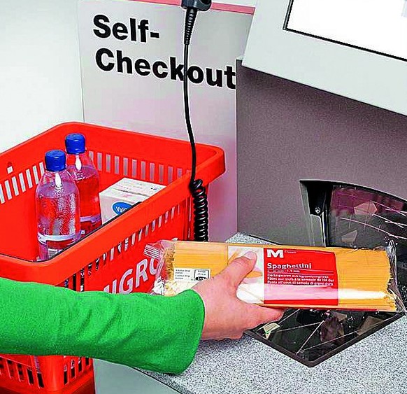 Self-Checkout (2011) MGB_Dok_Fo_134780
Laden-Innenansicht: Self-
Checkout. Self-Scanning für
Kunden
2011