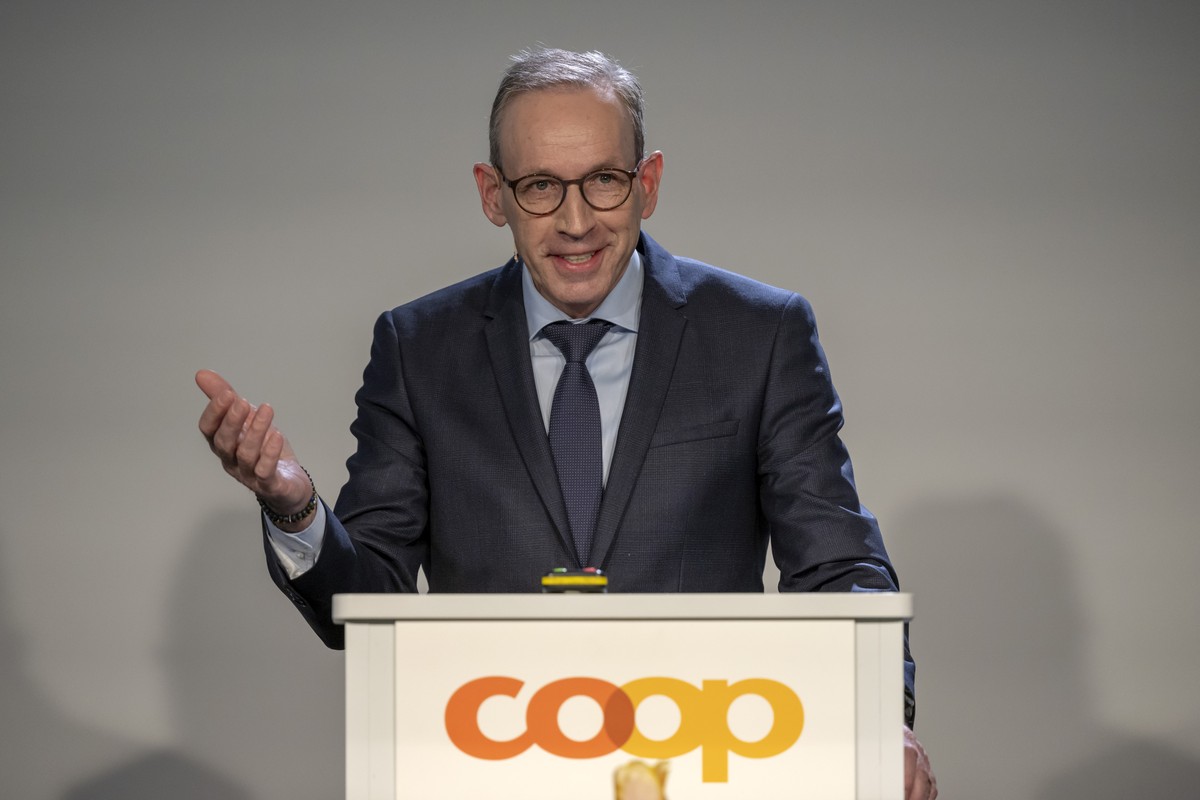 Philipp Wyss, Vorsitzender der Geschaeftsleitung, spricht an der Bilanzmedienkonferenz von COOP in Muttenz, am Dienstag, 14. Februar 2023. (KEYSTONE/Georgios Kefalas)