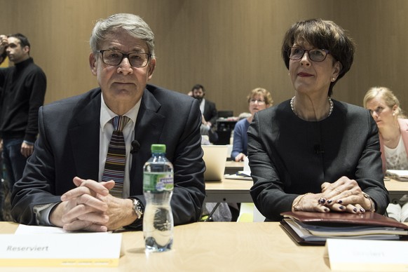 Urs Schwaller, Praesident des Verwaltungsrats, links, und Susanne Ruoff, CEO Schweizerische Post AG anlaesslich der Bilanzmedienkonferenz der Schweizerischen Post, am Donnerstag, 9. Maerz 2017, in Ber ...