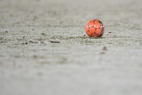 Auch in Lausanne kann wegen zu viel Schnee nicht gespielt werden.