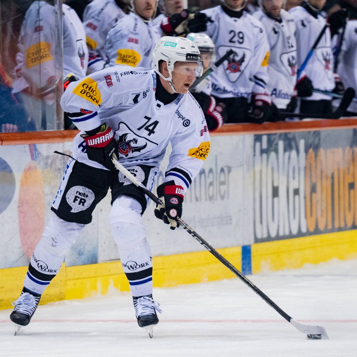 18/03/2025, Bern, PostFinance Arena, SC Bern - Fribourg-GottÃ ron, 74 Andreas Borgman Fribourg Bern PostFinance Arena Bern Switzerland *** 18 03 2025, Bern, PostFinance Arena, SC Bern Fribourg GottÃ r ...