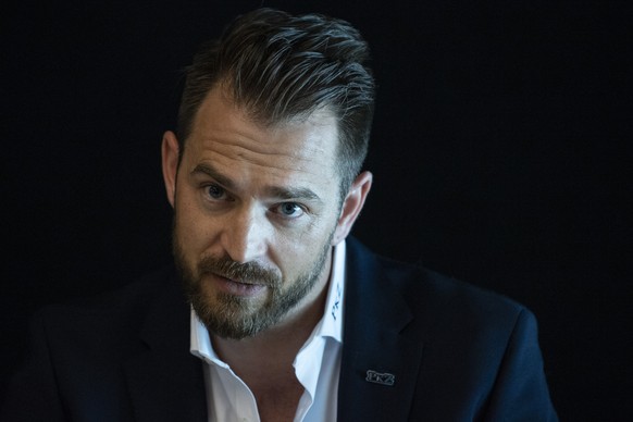 ARCHIVBILD --- ZUR WAHL VON RAETO RAFFAINER IN DEN IIHF COUNCIL ALS VERTRETER VON SWISS ICE HOCKEY STELLEN WIR IHNEN FOLGENDES BILD ZUR VERFUEGUNG --- Raeto Raffainer, Chief Sport Officer spricht an d ...