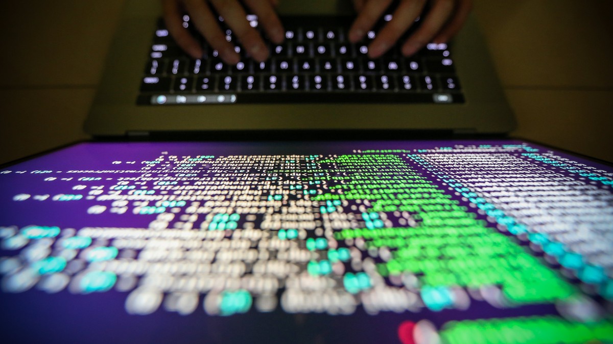 epaselect epa05960672 A programer shows a sample of decrypting source code in Taipei, Taiwan, 13 May, 2017. According to news reports, a 'WannaCry' ransomware cyber attack hits thousands of  ...