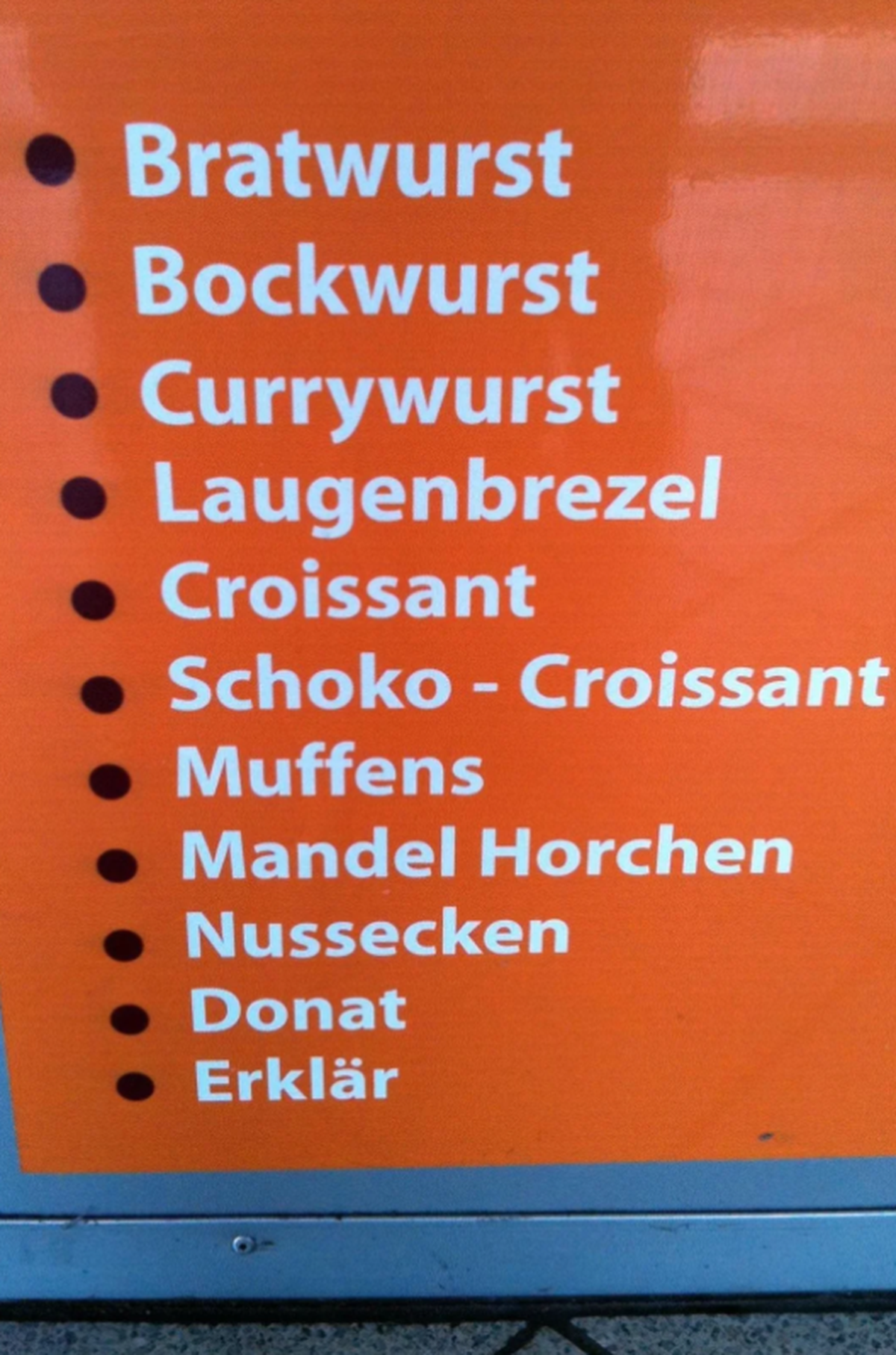 Lustige KI Fails: Menü in Berlin