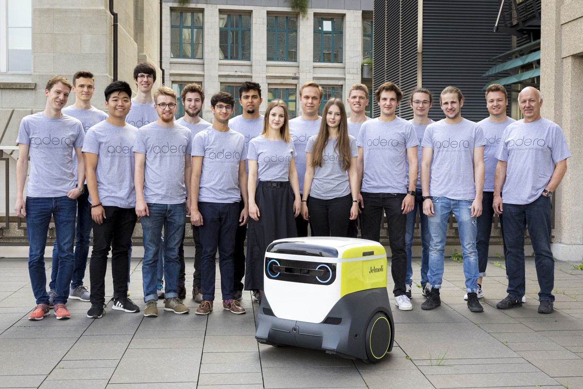 An Adero haben 15 Studenten und Studentinnen unterschiedlicher Studienrichtungen zusammen gearbeitet: von der Maschinenbauerin bis zum Designer.