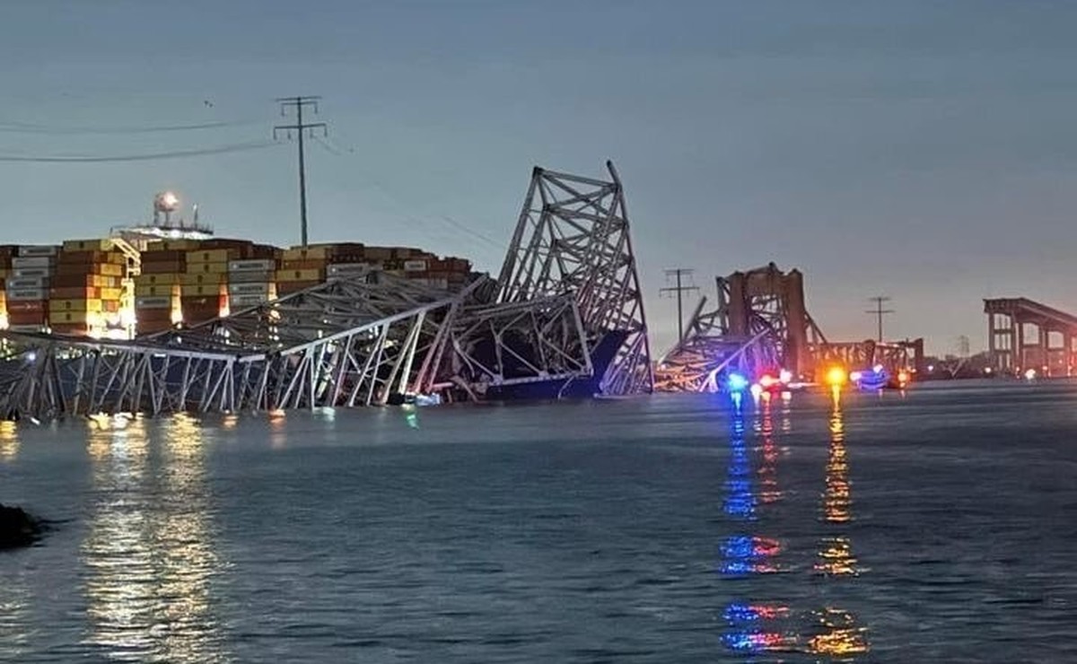 Une équipe d'intervention bénévole locale a publié des photos de véhicules d'urgence à proximité des lieux.